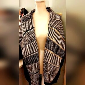 TALBOTS NWT OPEN FRONT SHRUG/PONCHO